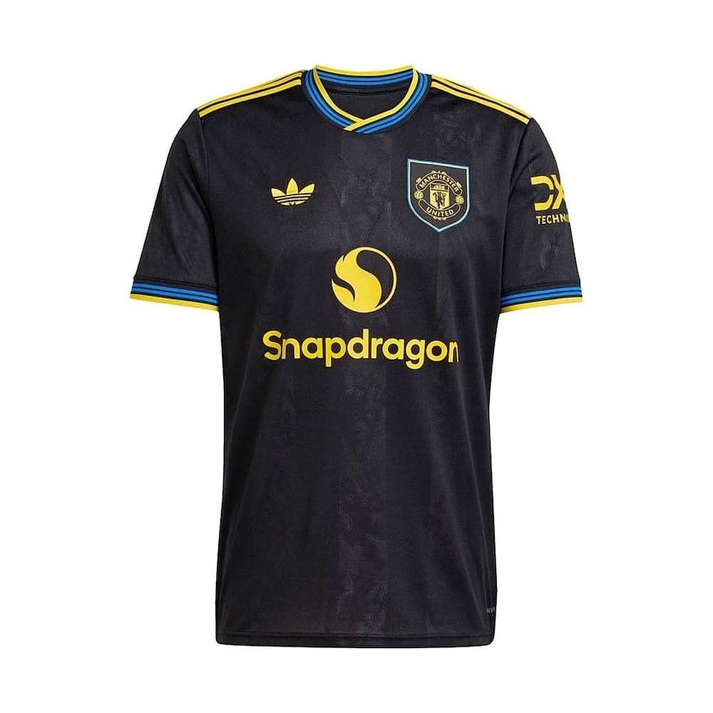 Completo Man United Third 2024/25
