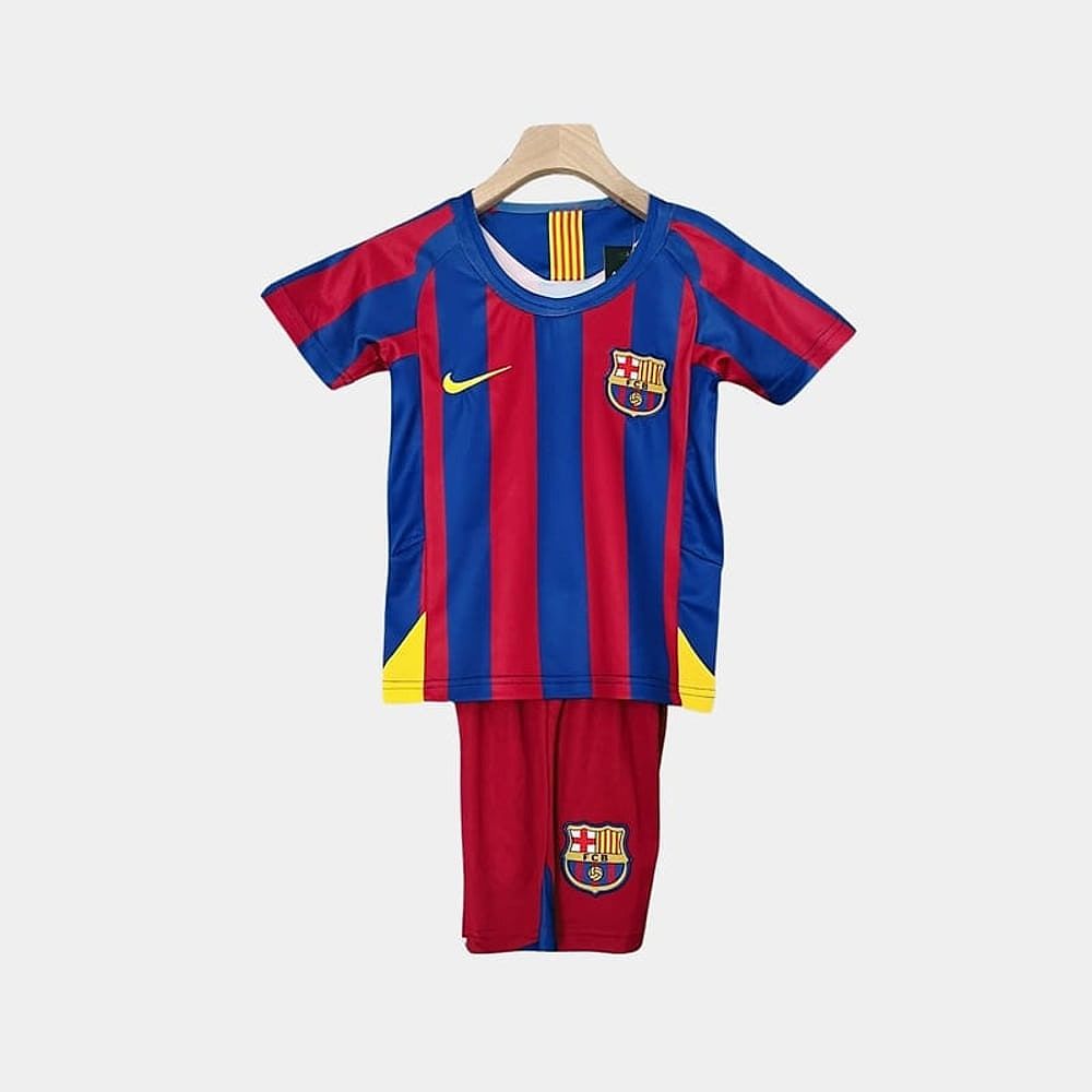 Retro Jersey Barcelona Home 2005/06